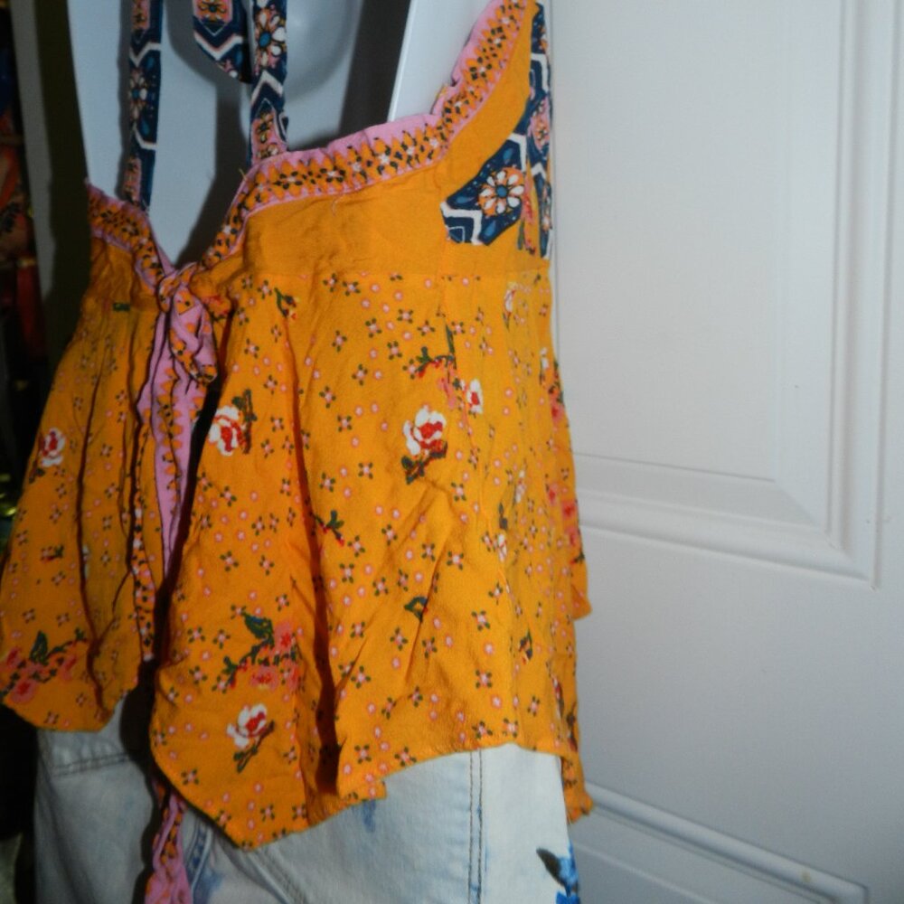 Free People New Wave Yellow💐Floral Halter 🌸Top M MSRP $108 Boho🆕📦⌚🏃💨⚡🚚 - Picture 6 of 16